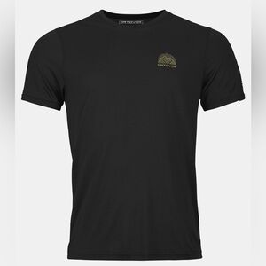 NWT MEN BLACK 120 COOL TEC‎ T-SHIRTS 
QUICK-DRYING, LIGHTWEIGHT WITH MERINO WOOL